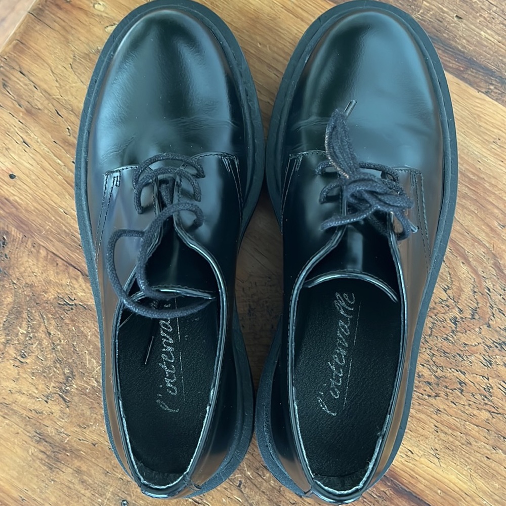 Lug sole loafers from l'Intervalle. Size EU 38